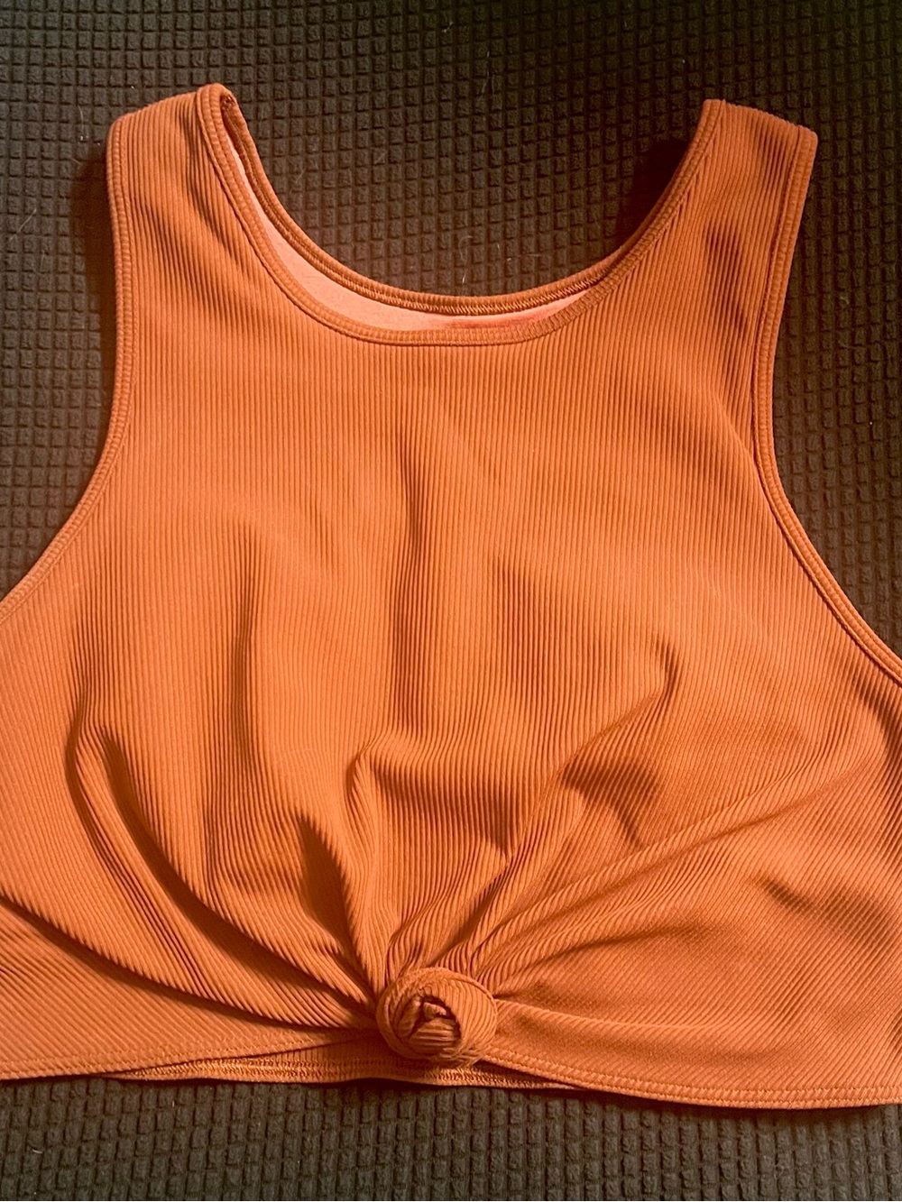 Women's Gap Fit Ribbed Knot-Front Crop Top Workout Top built in Bra M Medium